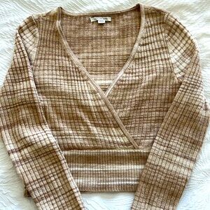 American Eagle V-neck cropped sweater Brown/Tan Size M